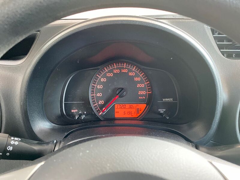 Toyota Yaris 1.0 VVT-i Cool