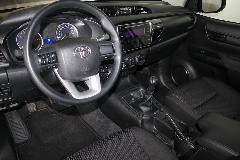 Toyota HiLux 4x4 Single Cab Duty2,4L D4D Cool-Paket