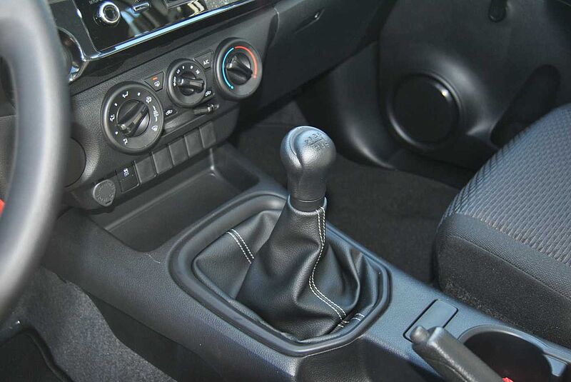 Toyota HiLux 4x2 Single Cab Duty, Safety-Paket